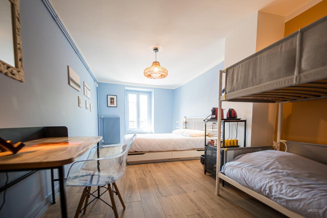 Chambres D'Hotes Du Bistrot D'Ici Saint-Saturnin  Luaran gambar